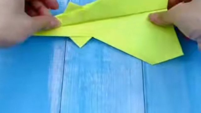 Jak zrobić papierowy samolot z wyrzutnią