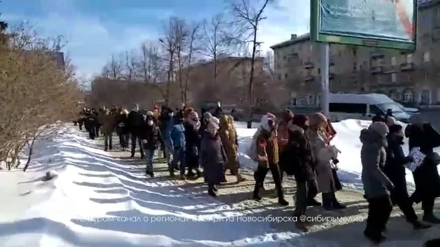 W Nowosybirsku w Rosji odbywa się antywojenny wiec przeciwko operacji na Ukrainie