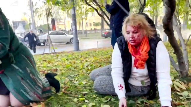 Ludzie w centrum Kijowa przeżywają tragedię. Rosja przeprowadziła ataki na cywilów