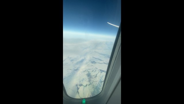 Dziwny efekt podczas lotu nad Antarktydą z Chile do Australii [WIDEO]