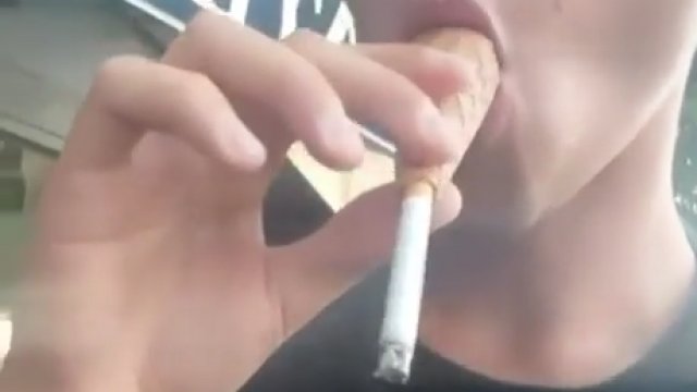 Młody brutalnie przekonuje się, że palenie szkodzi