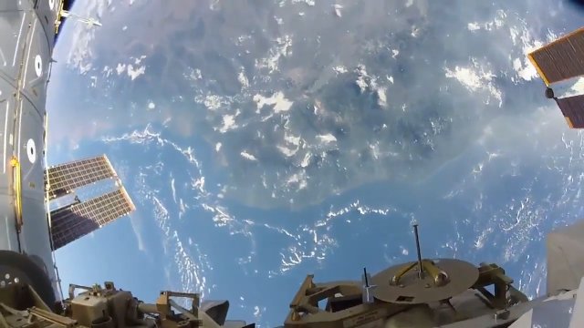 Niesamowite ujęcia Ziemi podczas spaceru kosmicznego na Międzynarodowej Stacji Kosmiczej