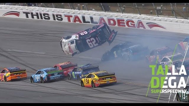 Spektakularna katastrofa NASCAR