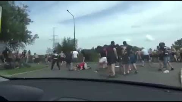 Video z ustawki kiboli na drodze w Kędzierzynie-Koźlu