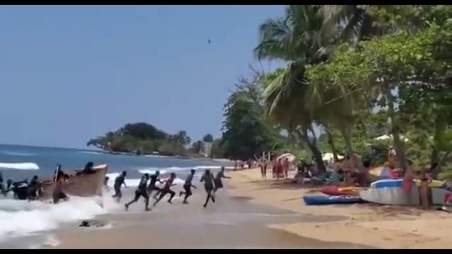 Nielegalni imigranci wylądowali na plaży w Puerto Rico. Tak zareagowali plażowicze