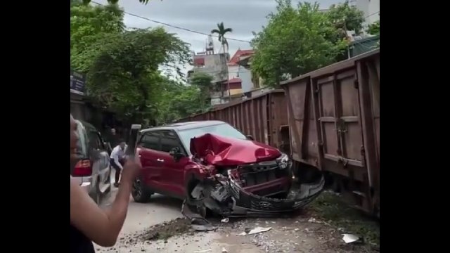 Jakim beznadziejnym kierowcą trzeba być, żeby zrobić coś takiego?! [WIDEO]