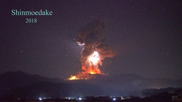 Nocna erupcja wulkanu