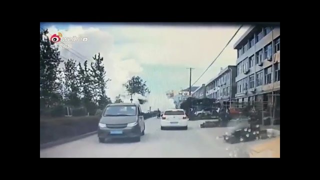 Eksplozja cysterny z gazem w Chinach. Pojazd został wystrzelony w powietrze
