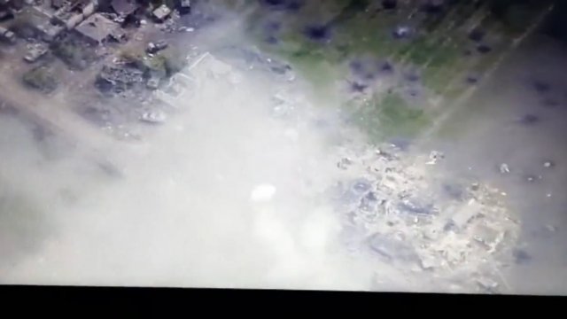 Nagrania zniszczonego rosyjskiego sprzętu w okolicy Izium z innej perspektywy