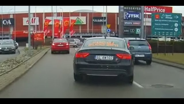 Królowa Szos w Audi A5 jeździ jak jej się podoba [WIDEO]