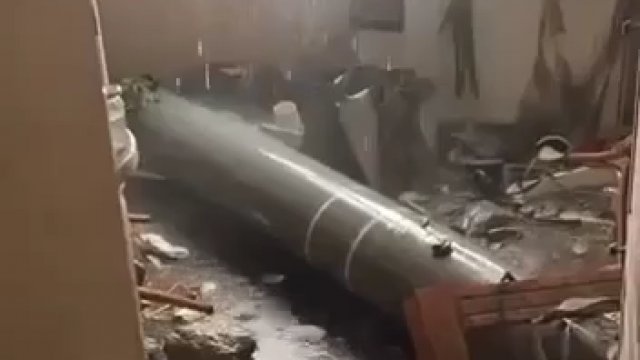 Rosjanie zrzucają bomby na mieszkania...