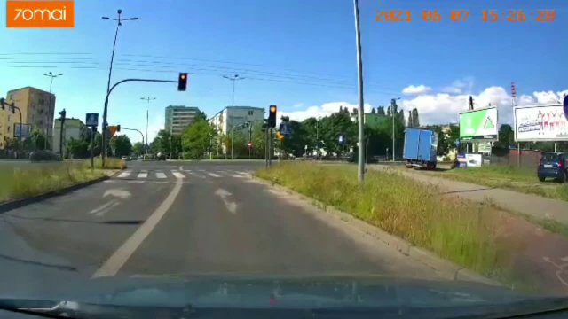 Dziecko wjeżdża przed auto w Bydgoszczy. Matka ma pretensje do kierowcy