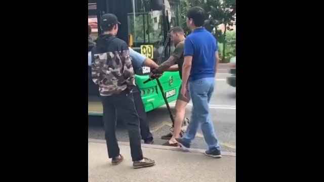 Kierowca autobusu próbował zatrzymać mężczyznę, który go zaatakował