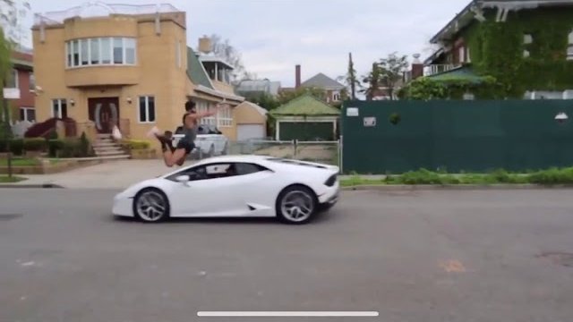 Jak ściągnąć buty za pomocą Lamborghini
