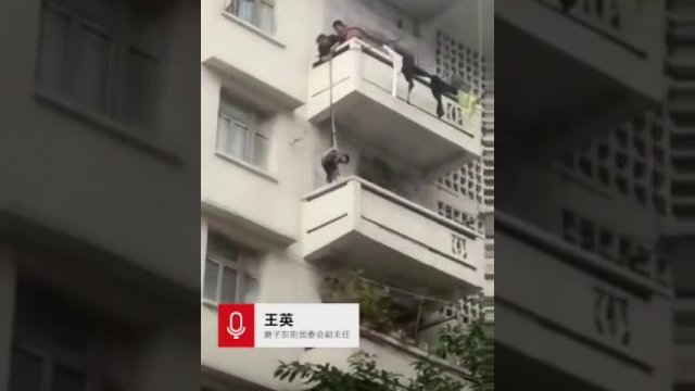 Babcia spuściła z balkonu na 5. piętrze, 7-letniego wnuka, by uratować jej kota