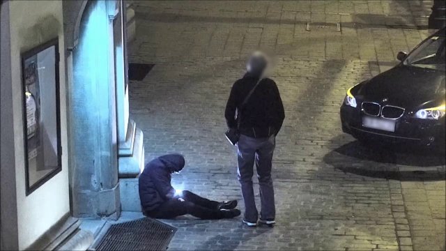 Krakowski taksówkarz okradł nietrzeźwego mężczyznę