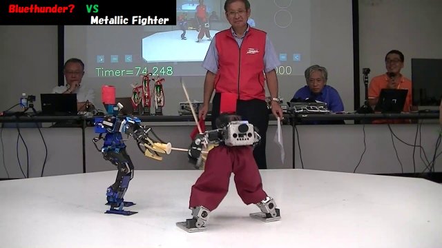 Roboty walczące na miecze