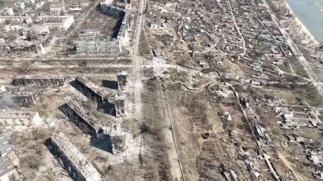 Zniszczenie Mariupola widoczne z góry