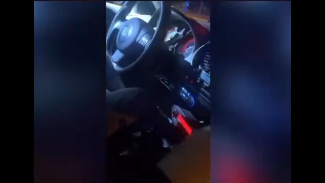 Policjantka cisnęła bekę z kierowcy i jego wiejskiego tuningu [WIDEO]