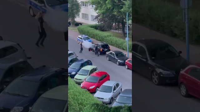 36-letni Ukrainiec chciał przejechać 7-latka który szedł ze swoim ojcem po chodniku w Warszawie