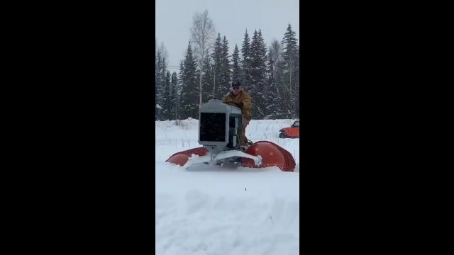 Pojazd o napędzie śrubowym idealnie sobie radzi w śniegu