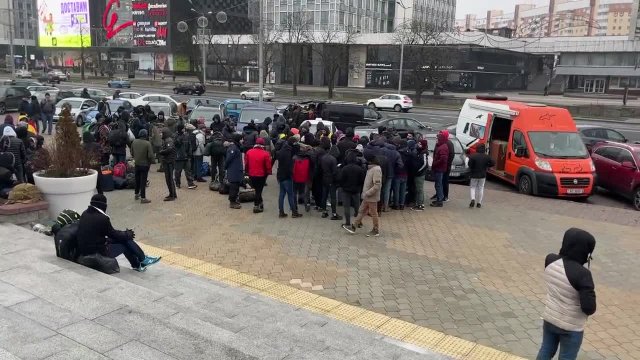W Mińsku przygotowują się nowe grupy migrantów.