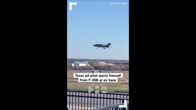 Myśliwiec F-35B rozbił się przy próbie lądowania. Pilot katapultował się na ziemi