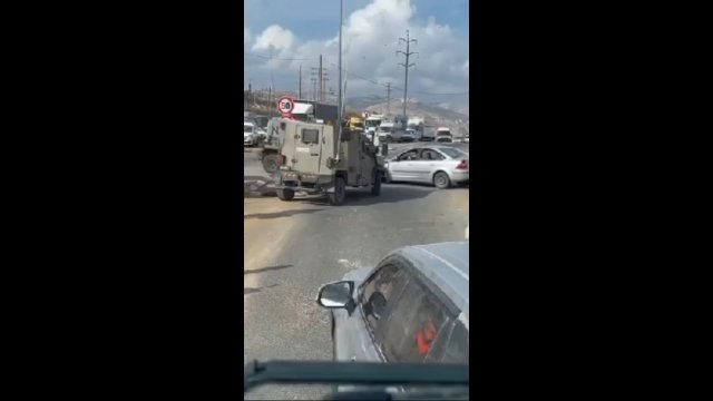 Izraelskie wojsko celowo staranowało palestyński samochód [WIDEO]