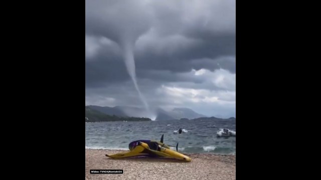 Trąba wodna pojawiła się nad plażą w Chorwacji