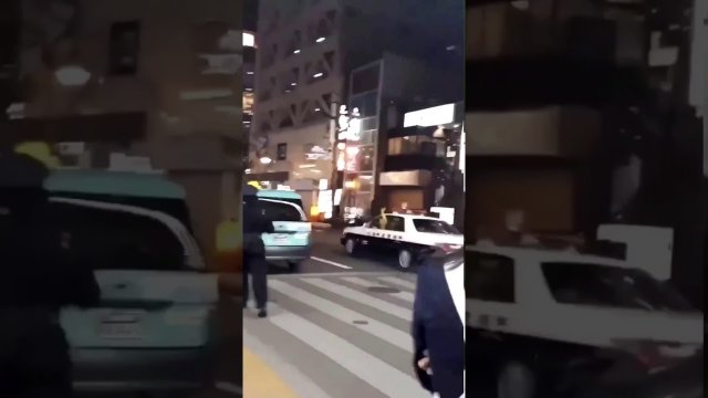Chłop kradnie radiowóz w Japonii