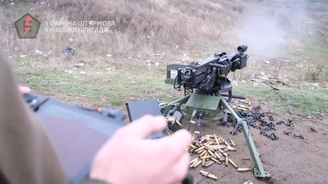 Ukraińcy używają zdalnie sterowany karabin maszynowy M2 Browning
