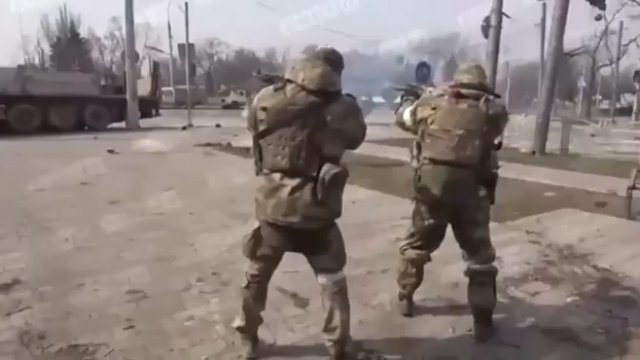 Bardzo intensywna walka, Kadyrowcy vs sygnalizacja świetlna.