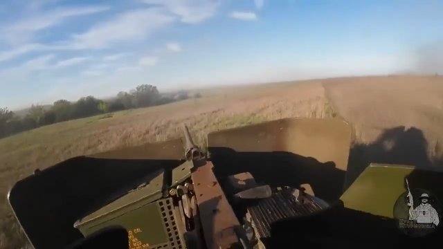 Szturm dwoma czołgami i dwoma transporterami opancerzonymi na pozycje rosyjskie