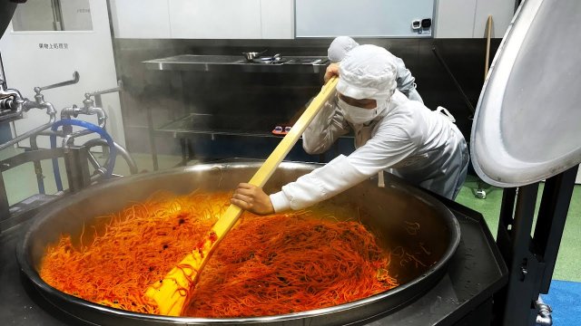 Japońska fabryka obiadów szkolnych dla 3000 uczniów z 4 szkół