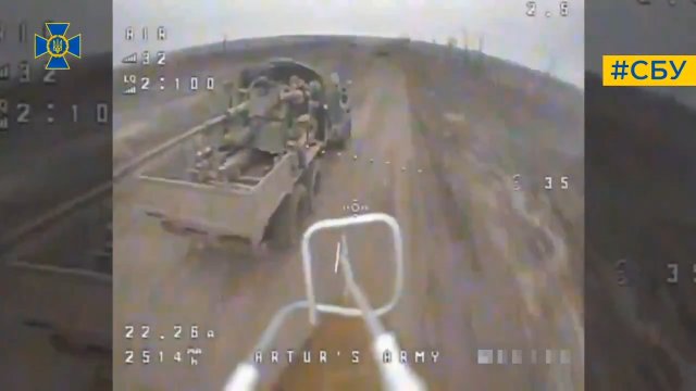 Ukraiński dron vs rosyjscy żołnierze [WIDEO]