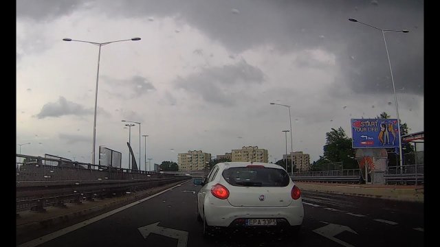 Niestabilny emocjonalnie kierowca Fiata Bravo :( (EPA 33P5) - 16.05.2021