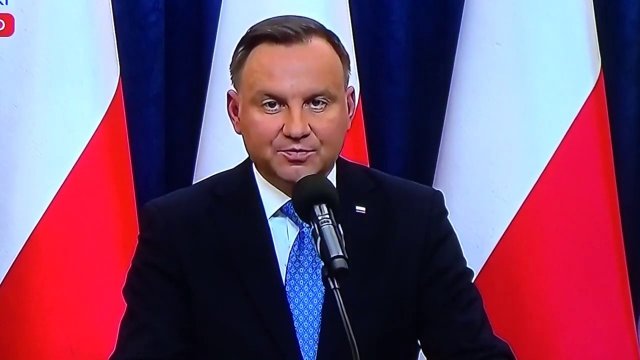Tak Andrzej Duda uzasadnia przekazanie 2 mld zł na TVP