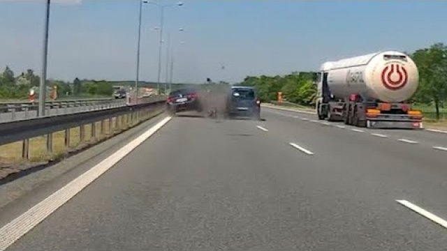 Wypadek na autostradzie A4. Film z wideorejestratora.