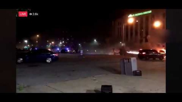 Strzelanina w czasie protestu pomiędzy policją a protestującymi USA. Akcja niczym w GTA