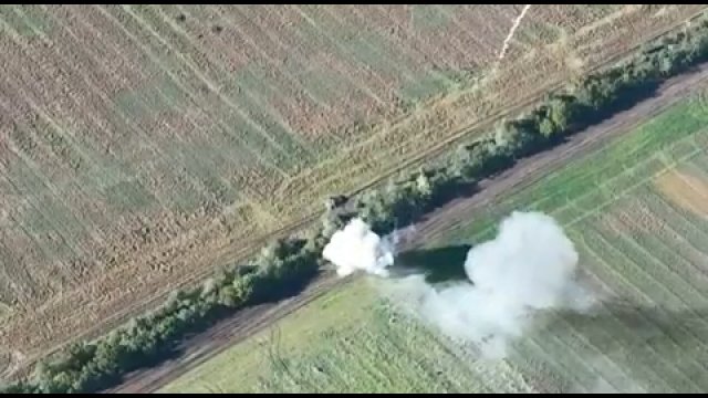Ukraiński czołg zniszczy rosyjski czołg w walce na krótkim dystansie