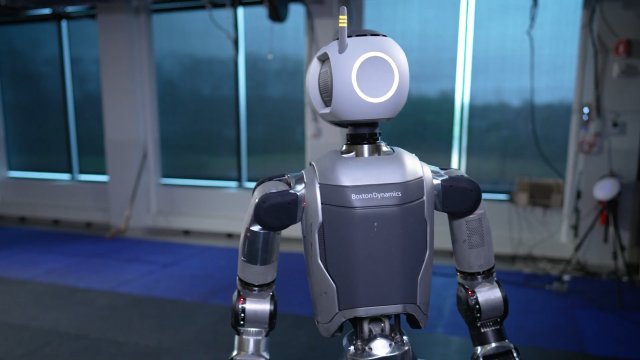 Nowy w pełni elektryczny robot Atlas od Boston Dynamics [WIDEO]