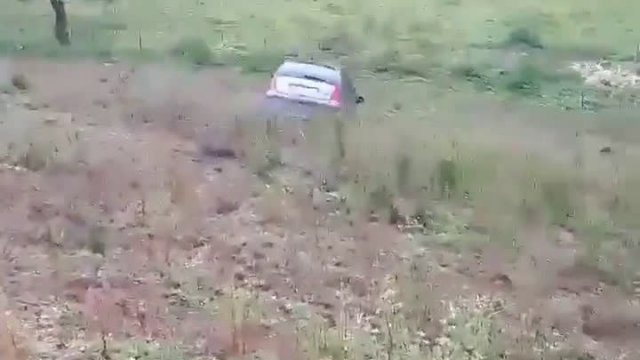 Wyciąganie samochodu po wypadku