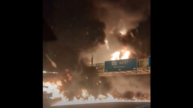 Gigantyczna kula ognia. Potężna eksplozja ciężarówki z paliwem w Toronto