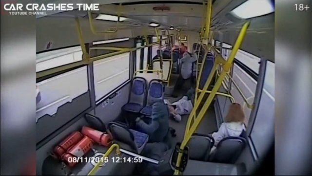 Kierowca autobusu zasnął za kierownicą