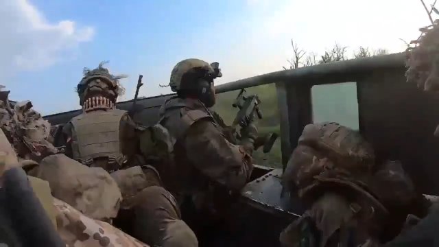 "Agresywny atak" amerykańskich ochotników na pozycje rosyjskie