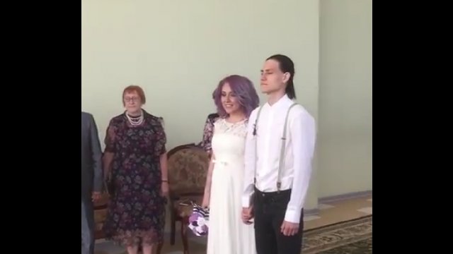 Zaproszenie byłego chłopaka na ślub nie było dobrym pomysłem