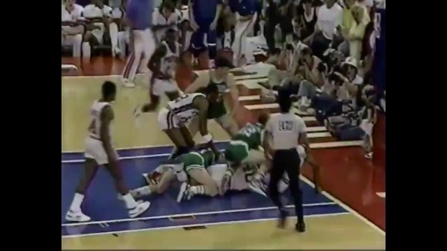 To było jedno z najsłynniejszych powaleń w historii play-offów NBA, 1987 [WIDEO]