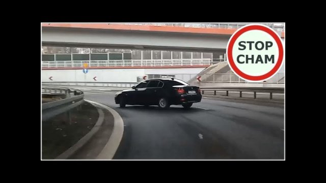 Nieudane popisy kierowcy BMW  - "kontrolowany" poślizg zakończony na barierce