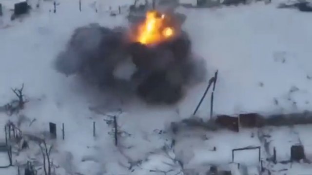 Rosyjski pojazd najechał na minę przeciwczołgową w Donbasie