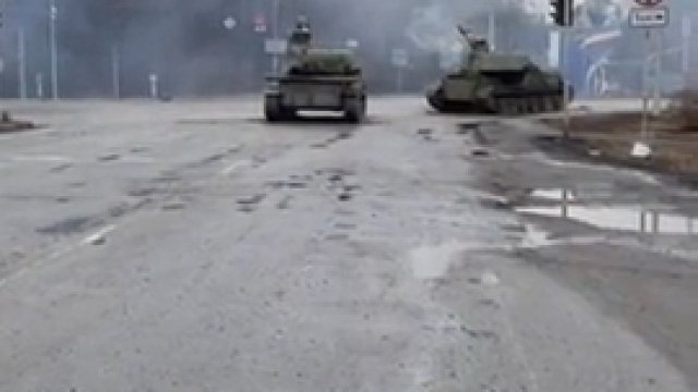 Artyleria ukraińska czeka na powitanie wroga